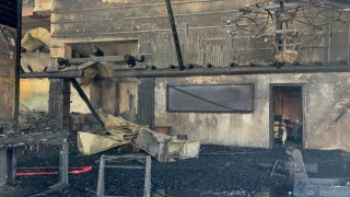 Kartalkayada yanan otelin içi görüntülendi