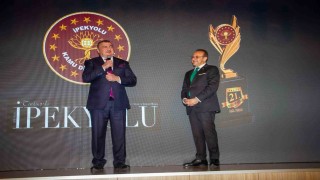 Kassanova anlamlı ödül