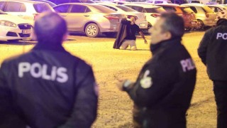 “Kaybedecek bir şeyim yok” diyen şahıs bıçakla kendini yaraladı