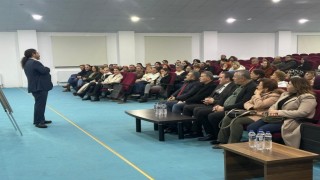 Kaymakam İlyas Memiş, veli akademisi seminerine katıldı