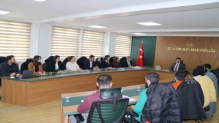 Kaymakam Karali, Gençlik merkezi yöneticileri ile bir araya geldi