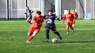 Kayseri Kadın FK lige Sakaryada nokta koyacak
