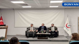 Kayseride eş zamanlı toplantı: Uzman hekimler ile aile hekimleri bir araya geldi