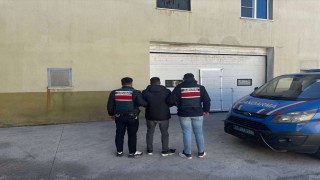 Kesinleşmiş 25 yıl cezası bulunan firari yakalandı