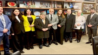 Kırım Tatar Milli Lideri Kırımoğlu, Cumhurbaşkanı Başdanışmanı Topçuyu ziyaret etti