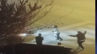 Kırşehirde yol kenarında oyun havasına sürücüler kornalarla eşlik etti