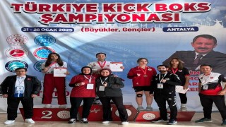 Körfezli Ecrin Türkiye üçüncüsü oldu