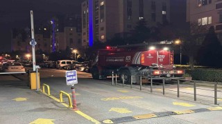 Küçükçekmecede sitede korkutan yangın