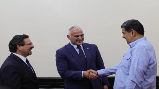 Kültür ve Turizm Bakanı Ersoy, Venezuela Devlet Başkanı Maduro ile görüştü