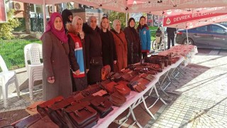 Kursiyerlerin el emeği ürünleri sergilendi