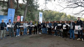 Kuşadası Belediyesinden arıcılara malzeme desteği