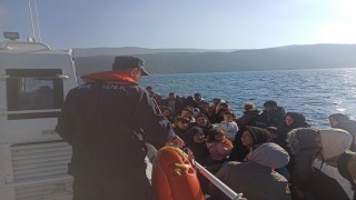 Kuşadasında 29 düzensiz göçmen yakalandı