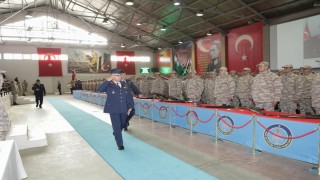Kütahyada acemi eğitimini tamamlayan askerler yemin etti