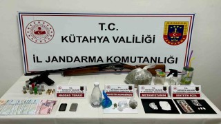 Kütahyada jandarmadan uyuşturucu operasyonu: 2 gözaltı
