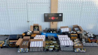 Kütahyada kaçak tütün operasyonu: 2 gözaltı