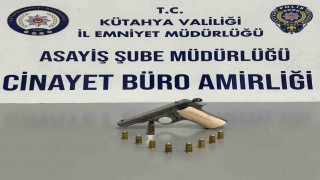 Kütahyada ruhsatsız tabanca ve ceza işlemi