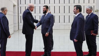 Lübnan Başbakanı Mikati, Suriyenin yeni lideri Şara ile görüştü