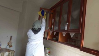 Malatyada ihtiyaç sahibi vatandaşlara evde temizlik hizmeti sunuluyor