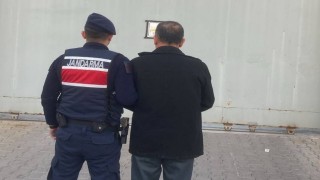 Manisada aranan 2 şahıs yakalandı