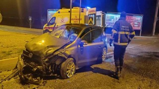 Mardinde otomobiller çarpıştı