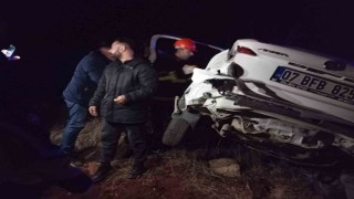 Mardinde tarlaya devrilen otomobildeki 5 kişi yaralandı