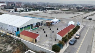 Merkezefendi Belediyesi buz pateni pisti kurdu
