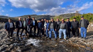 Mersin Büyükşehir Belediyesinden üreticilere sulama borusu desteği