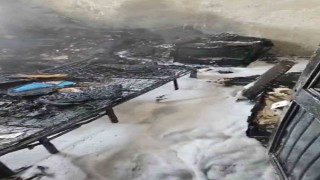 Mersinde ev yangını