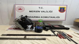 Mersinde kaçak kazı yapan 4 şüpheli yakalandı