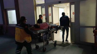 Motosiklettekileri yola savuran kaza kamerada