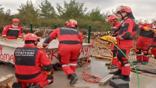 Muğla AFADdan itfaiye personeline deprem eğitimi