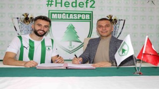 Muğlaspor Süper Lig deneyimli Arslantaşı renklerine kattı