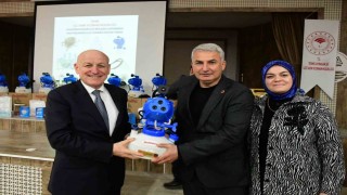 Muhtarlara kahverengi kokarca ile mücadelede için sisleme cihazı dağıtıldı