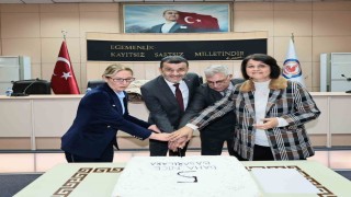 Muhtarlardan Başkan Çavuşoğluna sürpriz teşekkür ziyareti
