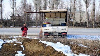 Muş Ovasında yolculuk edenlere tatlı bir mola