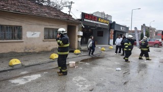 Müstakil binada çıkan yangın korkuttu