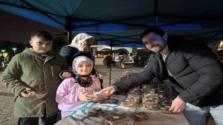 Nilüfer Belediyesinden kandil simidi ikramı