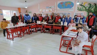 Öğrenciler kendi elleriyle ördü