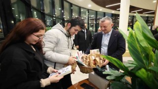 Öğrenciler yeni yıla kütüphanede girdi