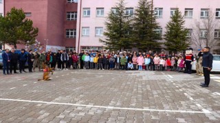 Öğrencilere jandarma birimleri tanıtıldı