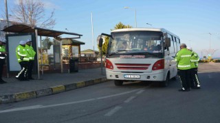 Orduda ayakta yolcu taşıyan dolmuş sürücüleri denetlendi