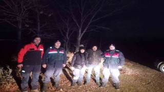 Ormanlık alanda kaybolan çift arama kurtarma ekiplerince bulundu