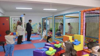 Osmaneli Kaymakamı Kılıç minik öğrencilerin oyun arkadaşı oldu