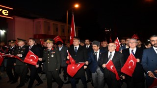 Osmaniyenin kurtuluşunun 103. yılı fener alayıyla kutlandı