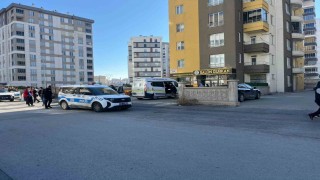 Özel Harekat polisi tabanca ile vurulmuş halde ölü bulundu