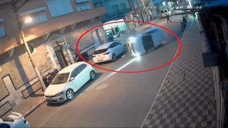 Park halindeki otomobile çarpıp takla attı: O anlar kamerada
