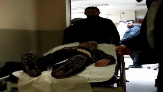 Psikolojik sorunları olan genç babasını bıçakladı