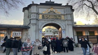 Regaip Kandilinde vatandaşlar Eyüpsultan Camiine akın etti