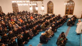 Restorasyonu tamamlanan tarihi Kara Mustafa Paşa Camii ibadete açıldı
