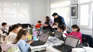 Robotik kodlama ile çocuklar geleceğe hazırlanıyor